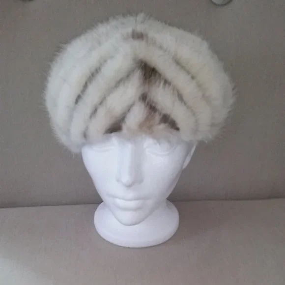 The Hurtigs of Vaughan Street vintage genuine mink coat with matching hat EUC - Picture 15 of 16